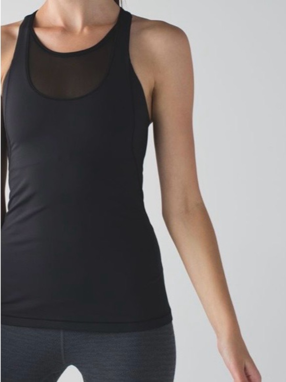 Lululemon Mesh With Me Tank Black Sz 2 Scoop Mesh Neck Support Bra Style W1H74S